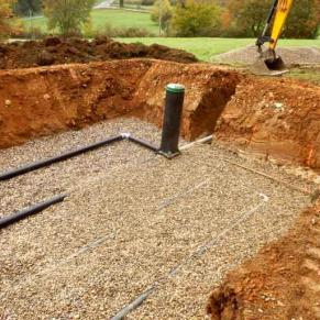 Chantier d'assainissement autonome gravier vicat